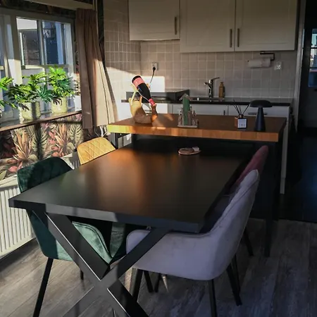 Apartment Akkerzicht Oudesluis (North Holland)